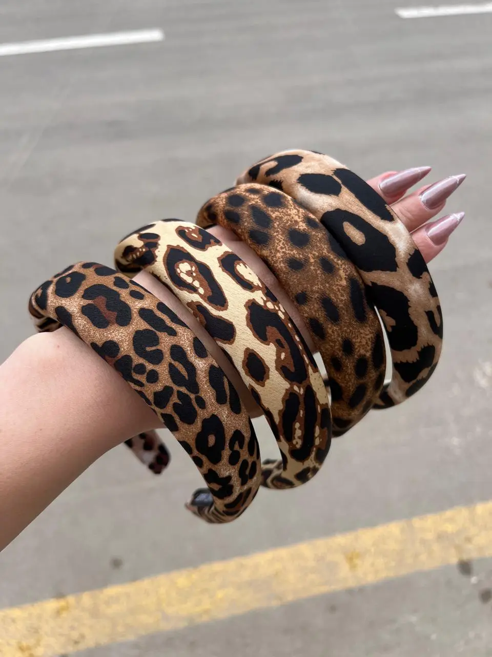 Leopar bəzəkli abadok — Sadə abadok